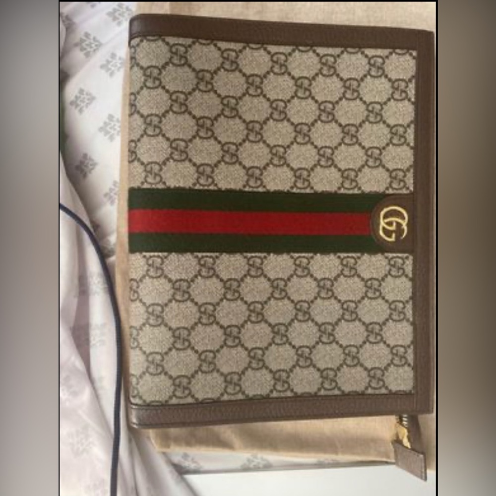 Gucci clutch
